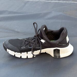 Nike Black and White Metcon Running Shoes